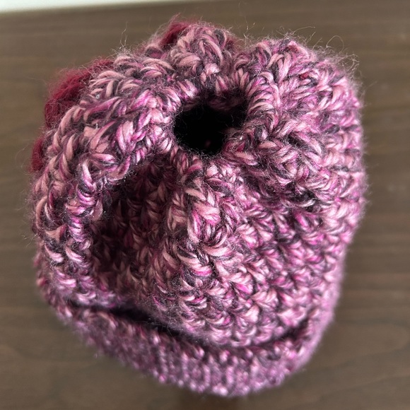 Handmade Knit Adult Heart Beanie - Picture 4 of 5